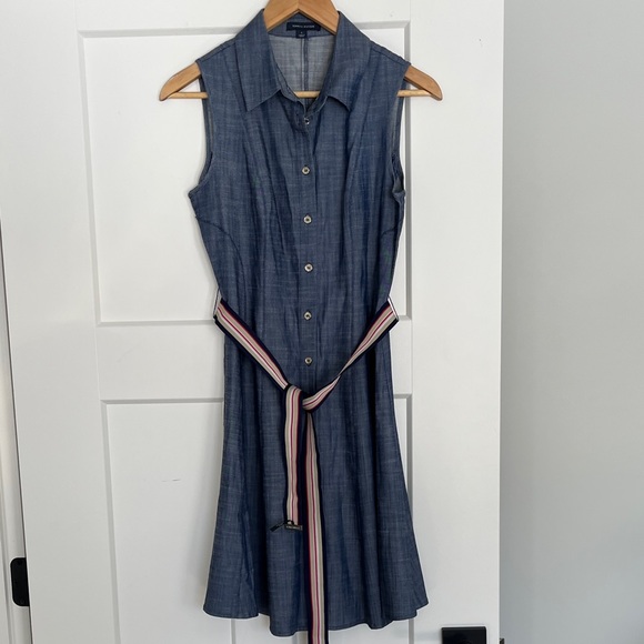 Tommy Hilfiger Sleeveless Chambray Shirt Dress w/Belt - Size 6 - NWOT - Picture 3 of 7
